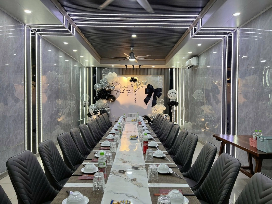 Tiệc Sinh Nhật, Thôi Nôi